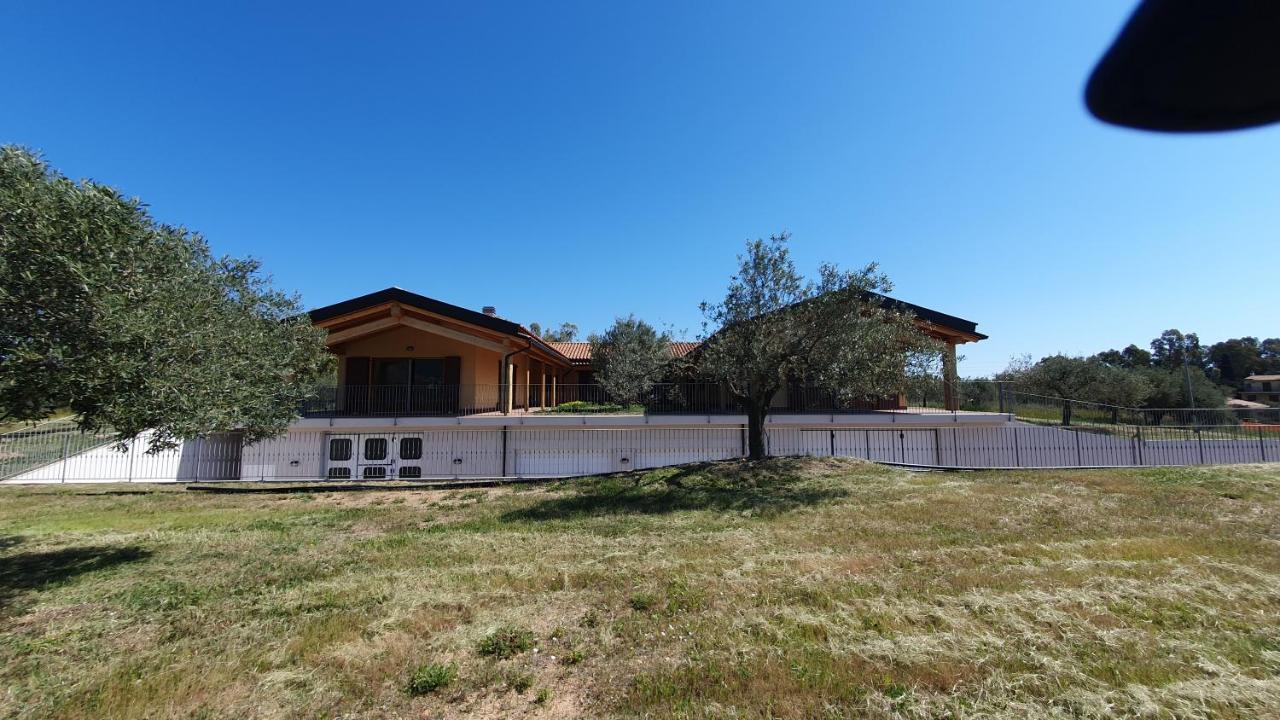 Agriturismo Corte Degli Ulivi Capoterra Eksteriør billede