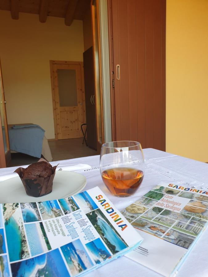 Agriturismo Corte Degli Ulivi Capoterra Eksteriør billede